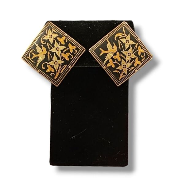 Vintage Damascene Gold-tone Birds & Floral Foil Inlay Clip-on Earrings - Picture 1 of 9